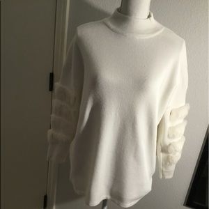 S h k  Paris sweater- L